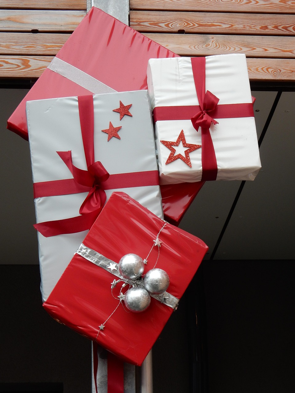 decoration, present, parcel, box, seasonal, red, white, gifts, christmas